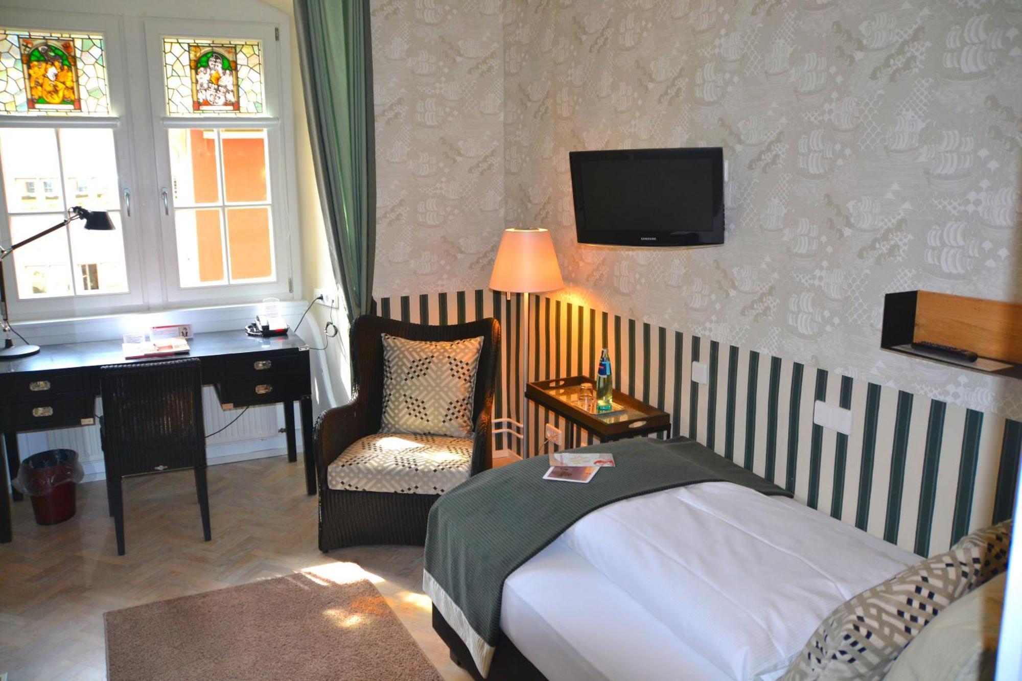 Romantik Hotel Barbarossa كونستانز المظهر الخارجي الصورة